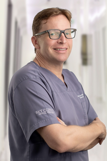 doctor maximilian best german dentist in dubai